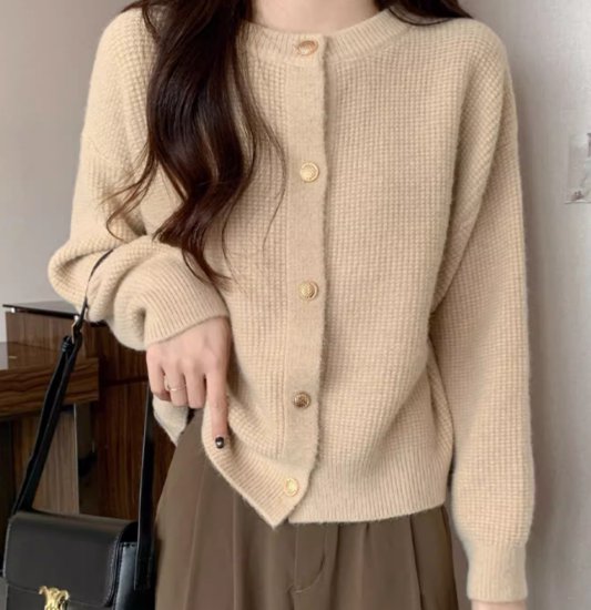 ニットカーディガン レディース カーディガン 羽織 ニット セータートップス ラウンドネック フロントボタン 金ボタン リブニット 長袖 シンプル 無地 カジュアル お出かけ おしゃれ ファッション ニットカーディガン レディース カーディガン 羽織 ニット セータートップス ラウンドネック フロントボタン 金ボタン リブニット 長袖 シンプル 無地 カジュアル お出かけ おしゃれ ファッション