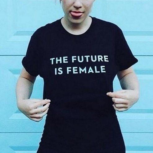 未来は女性グラフィックTEEフェミニストインスピレーションTシャツガールパワートップスティーフェミニストTシャツ 未来は女性グラフィックTEEフェミニストインスピレーションTシャツガールパワートップスティーフェミニストTシャツ