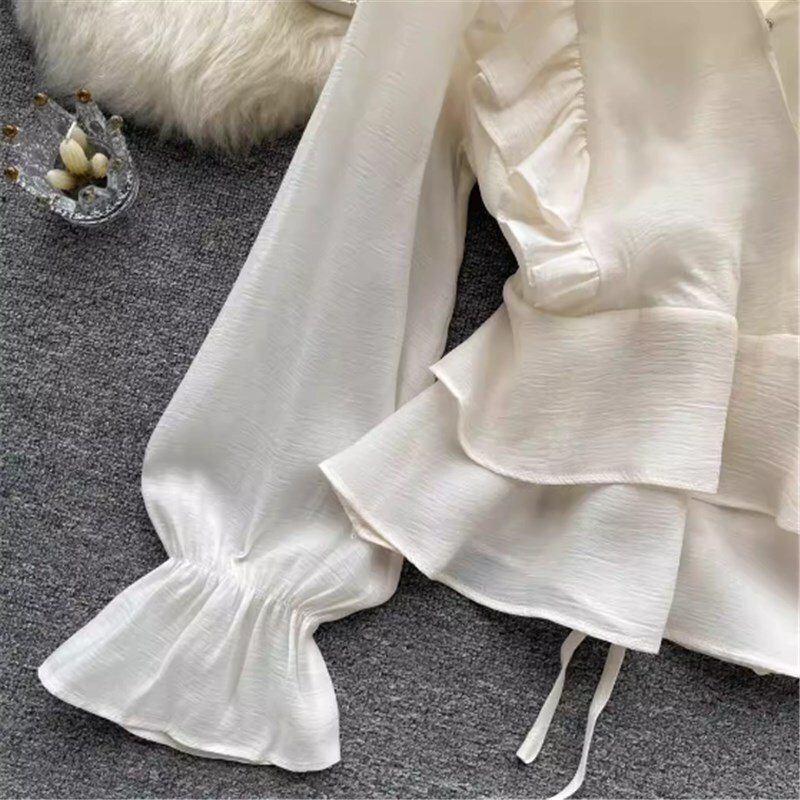 トップス シャツ ブラウス 袖あり 長袖 Vネック フリル かわいい 大人可愛い きれいめ シンプル カジュアル 大人 上品 おしゃれ お洒落 かっこいい レトロ 大人女子 こなれ感 ラフ トップス シャツ ブラウス 袖あり 長袖 Vネック フリル かわいい 大人可愛い きれいめ シンプル カジュアル 大人 上品 おしゃれ お洒落 かっこいい レトロ 大人女子 こなれ感 ラフ