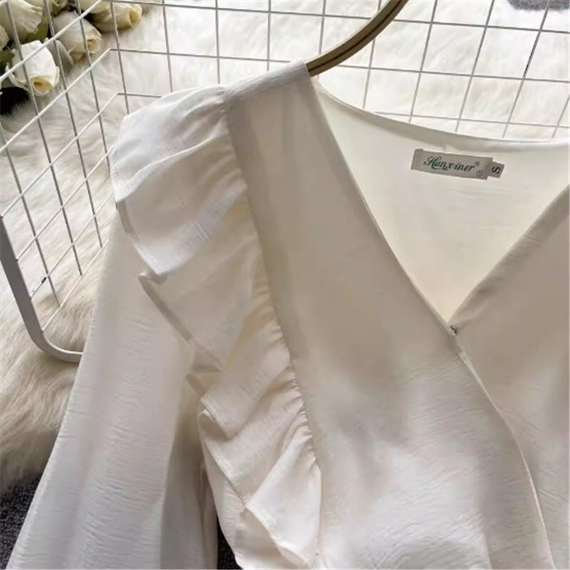 トップス シャツ ブラウス 袖あり 長袖 Vネック フリル かわいい 大人可愛い きれいめ シンプル カジュアル 大人 上品 おしゃれ お洒落 かっこいい レトロ 大人女子 こなれ感 ラフ トップス シャツ ブラウス 袖あり 長袖 Vネック フリル かわいい 大人可愛い きれいめ シンプル カジュアル 大人 上品 おしゃれ お洒落 かっこいい レトロ 大人女子 こなれ感 ラフ