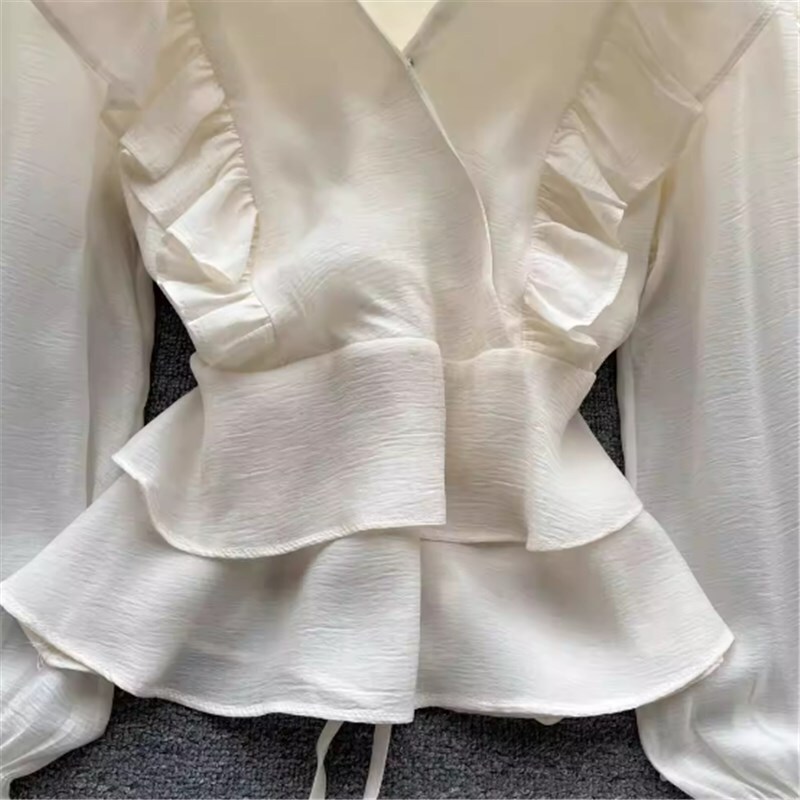 トップス シャツ ブラウス 袖あり 長袖 Vネック フリル かわいい 大人可愛い きれいめ シンプル カジュアル 大人 上品 おしゃれ お洒落 かっこいい レトロ 大人女子 こなれ感 ラフ トップス シャツ ブラウス 袖あり 長袖 Vネック フリル かわいい 大人可愛い きれいめ シンプル カジュアル 大人 上品 おしゃれ お洒落 かっこいい レトロ 大人女子 こなれ感 ラフ