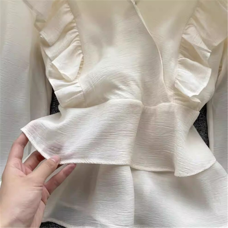 トップス シャツ ブラウス 袖あり 長袖 Vネック フリル かわいい 大人可愛い きれいめ シンプル カジュアル 大人 上品 おしゃれ お洒落 かっこいい レトロ 大人女子 こなれ感 ラフ トップス シャツ ブラウス 袖あり 長袖 Vネック フリル かわいい 大人可愛い きれいめ シンプル カジュアル 大人 上品 おしゃれ お洒落 かっこいい レトロ 大人女子 こなれ感 ラフ