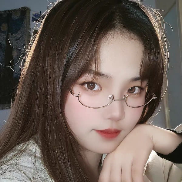 二次元　眼鏡　美少女 