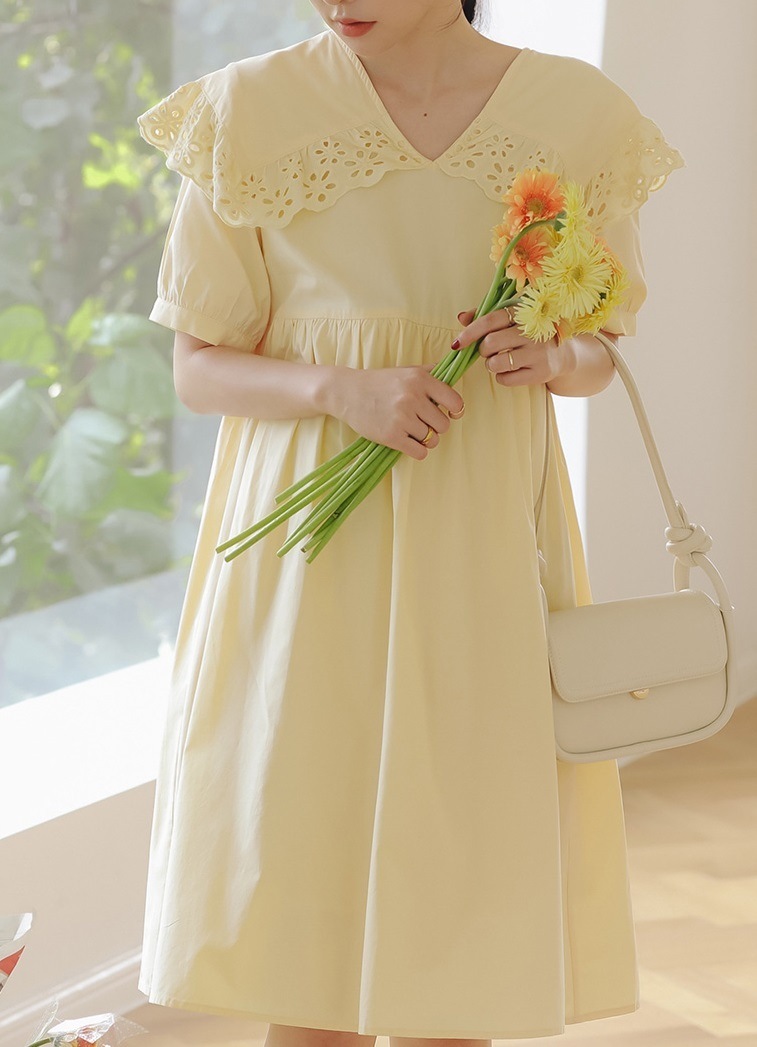 【日本未発売/送料無料】マタニティ ワンピース 大きめ襟 Vネック パンチングレース 【日本未発売/送料無料】マタニティ ワンピース 大きめ襟 Vネック パンチングレース