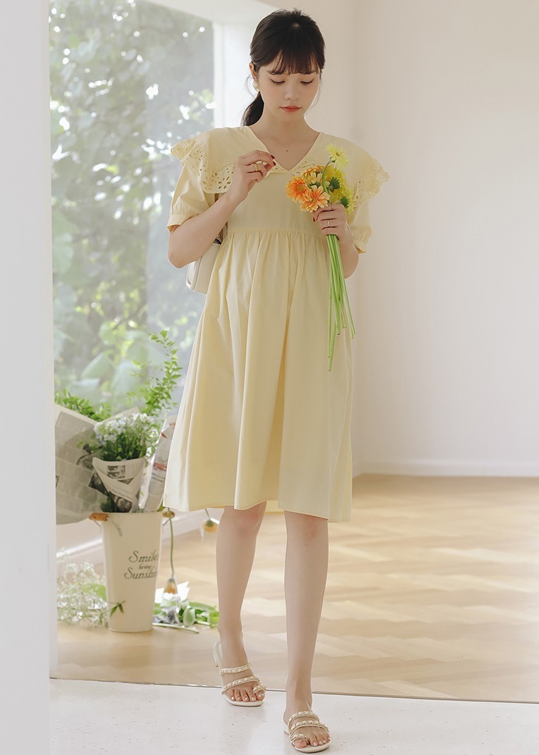 【日本未発売/送料無料】マタニティ ワンピース 大きめ襟 Vネック パンチングレース 【日本未発売/送料無料】マタニティ ワンピース 大きめ襟 Vネック パンチングレース