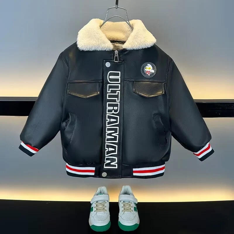 男の子の皮の服秋冬の新しい子供の加絨爆撃街のコート防風保温コートウルトラマンの服