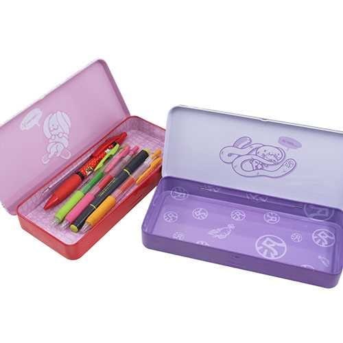 Qoo10] 汎用うさぎ/ペンケース缶ペンケース（ブリ