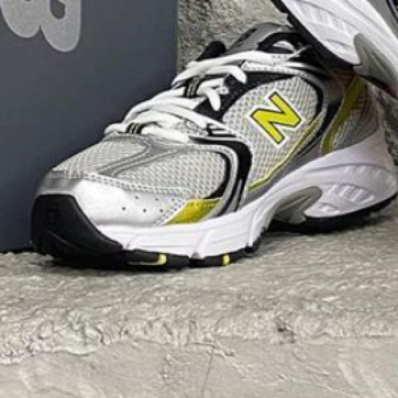 ニューバランス 530 シルバー MR530SC ニューバランス 530 シルバー MR530SC