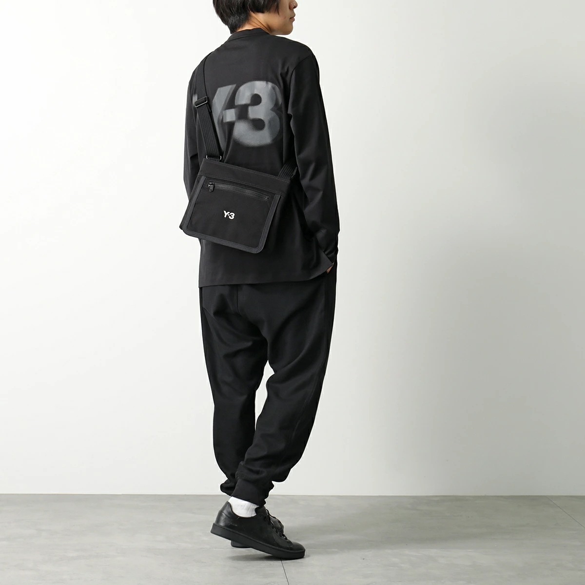 Y-3 ワイスリー ショルダーバッグ CL SACOCHE クラシック サコッシュ IY4075 メンズ クロスボディ ロゴ 鞄 BLACK