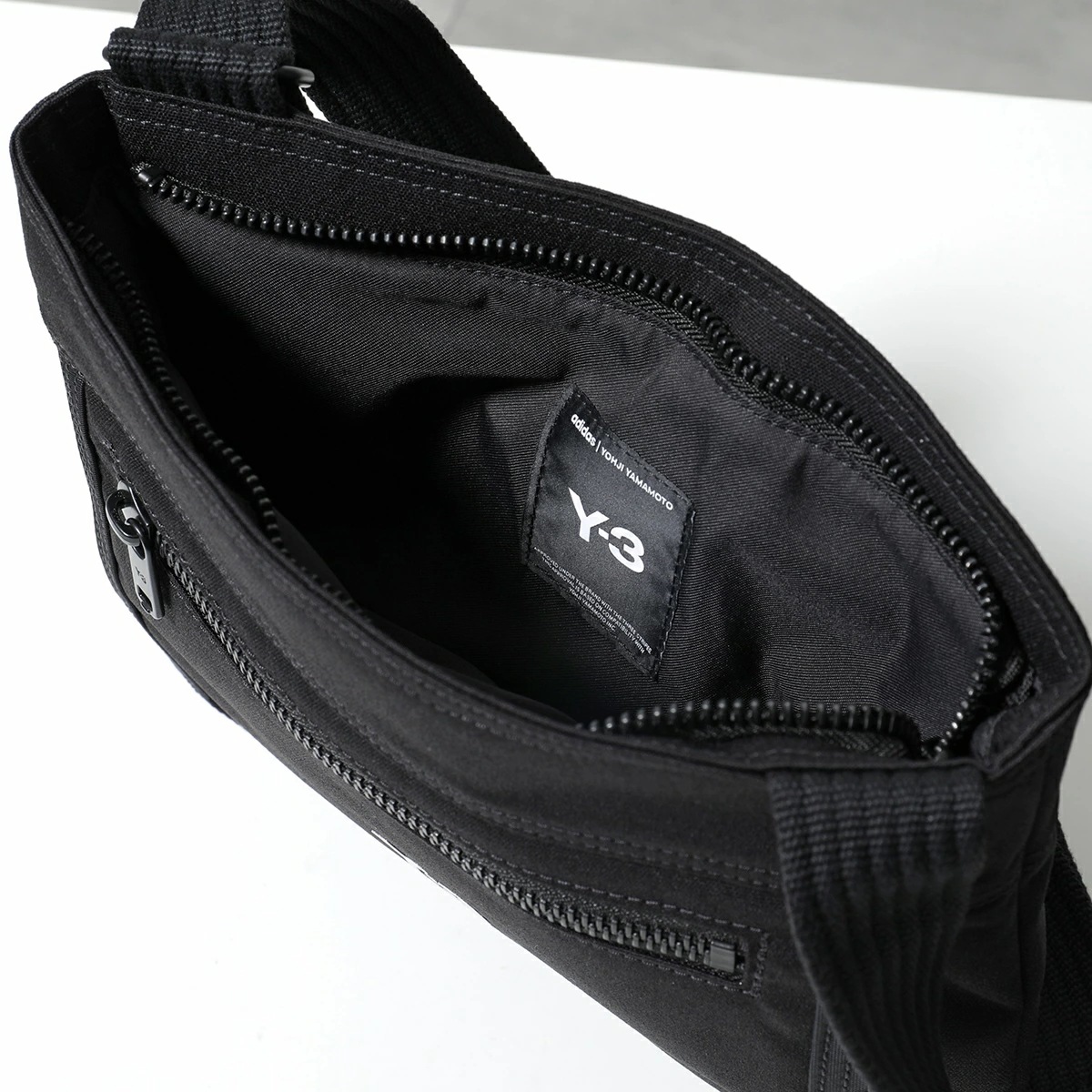 Y-3 ワイスリー ショルダーバッグ CL SACOCHE クラシック サコッシュ IY4075 メンズ クロスボディ ロゴ 鞄 BLACK
