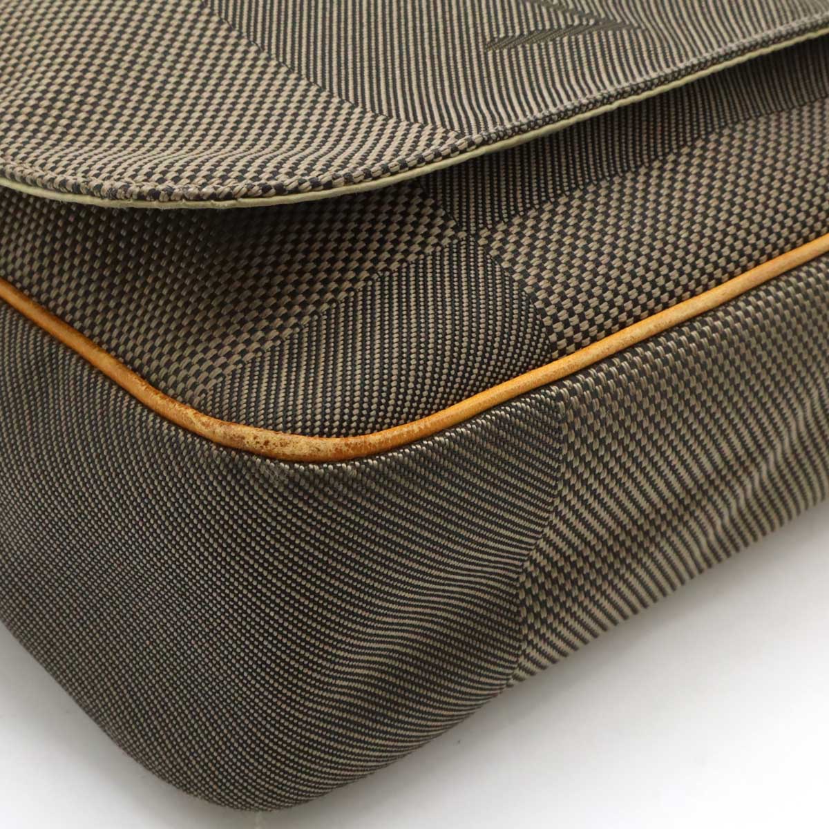 ダミエジェアン プチメサジェ メッセンジャー ショルダーバッグ 斜め掛け テール カーキ M9361 ダミエジェアン プチメサジェ メッセンジャー ショルダーバッグ 斜め掛け テール カーキ M9361