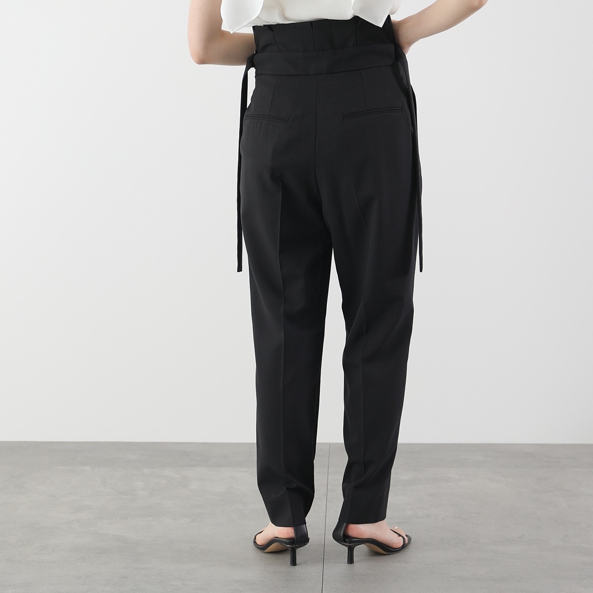 IORE イオレ スラックス FOLD PANTS フォールド IOR24AW-PT-001 レディース ハイウェスト プリーツ ベルト BLACK 【mega】 IORE イオレ スラックス FOLD PANTS フォールド IOR24AW-PT-001 レディース ハイウェスト プリーツ ベルト BLACK 【mega】