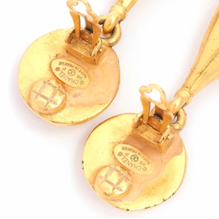 シャネル ココマーク 雫モチーフ スウィング クリップタイプ 【イヤリング】 シャネル ココマーク 雫モチーフ スウィング クリップタイプ 【イヤリング】