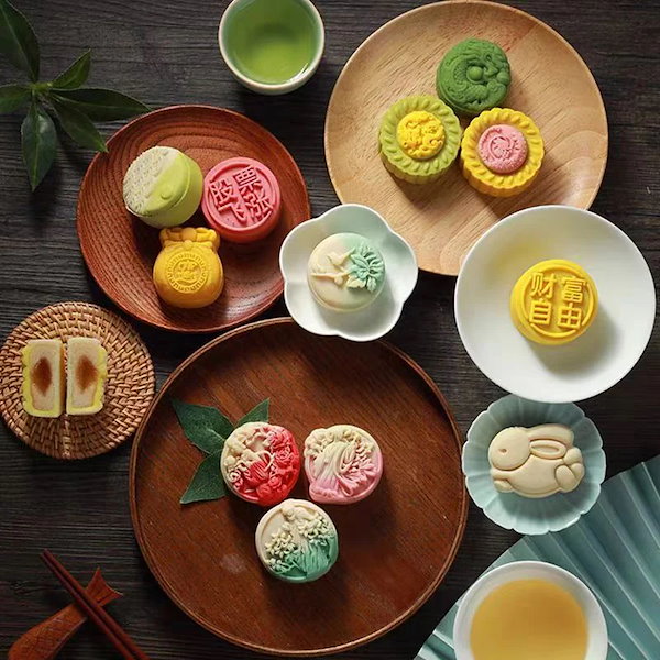 中国美術 朱 桃模様 丸形 菓子盆 20cm 697 中国美術 朱 桃模様 丸形 菓子盆 20cm 697