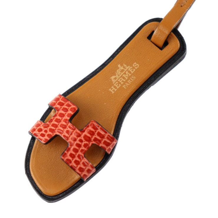 超美品 HERMES エルメス その他小物 - ORAN NANO オラン ナノ リザード ヴォーバトラー バッシュハンター サンギーヌ レッド系 ナチュラルサブレ ブラック サンダルモチーフ バッグ