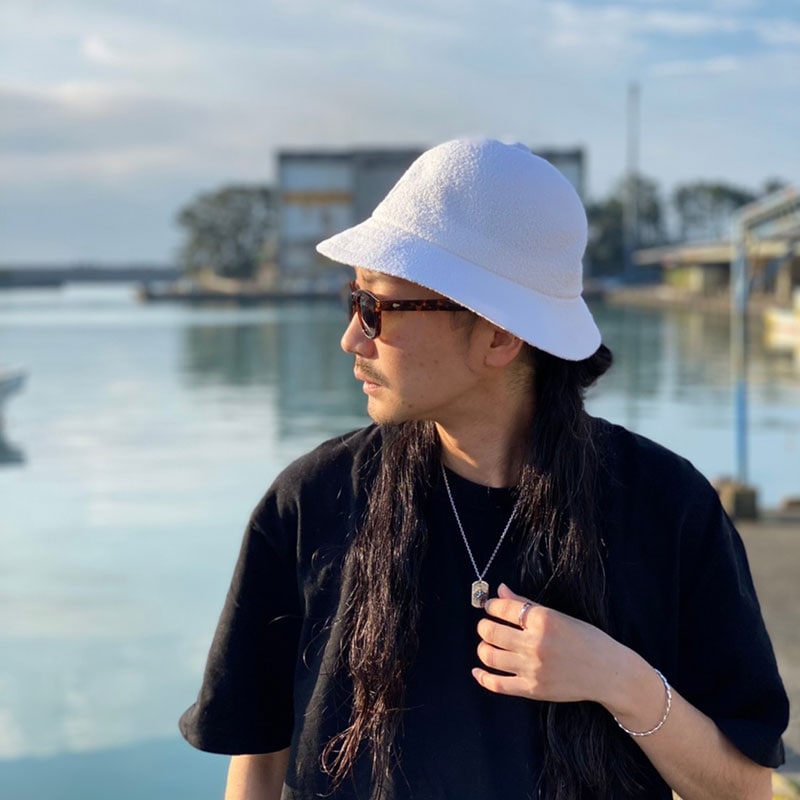 トライバングル ツイスト サージカルステンレス シルバー メンズ ブランド 彼氏 プレゼント