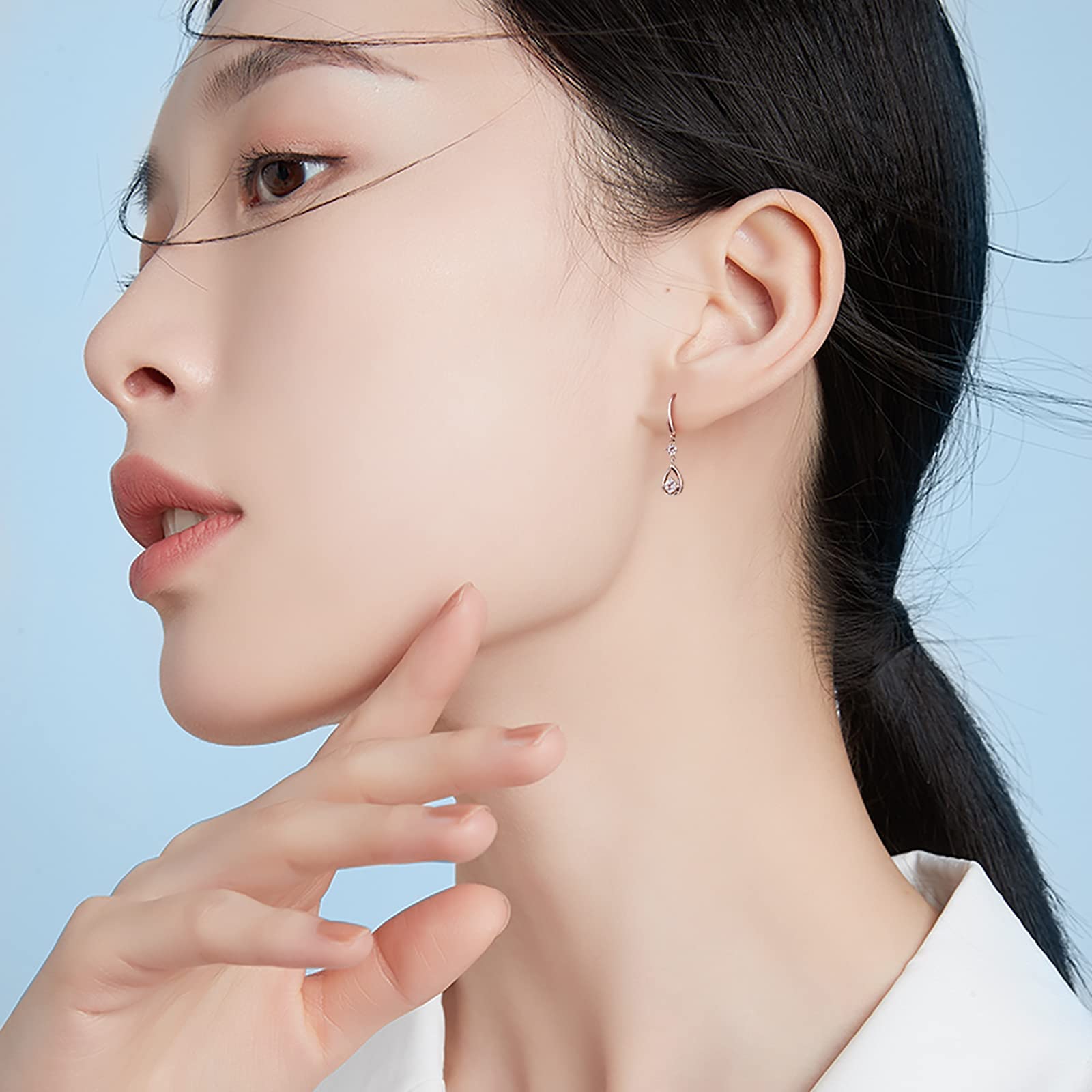 Free bird ルビー ピアス レディース 揺れる 「しずくの花」 フックピアス 誕生石 7月 シルバー925 金属アレルギー対応 女性 夏 ピアス 誕生日 プレゼント