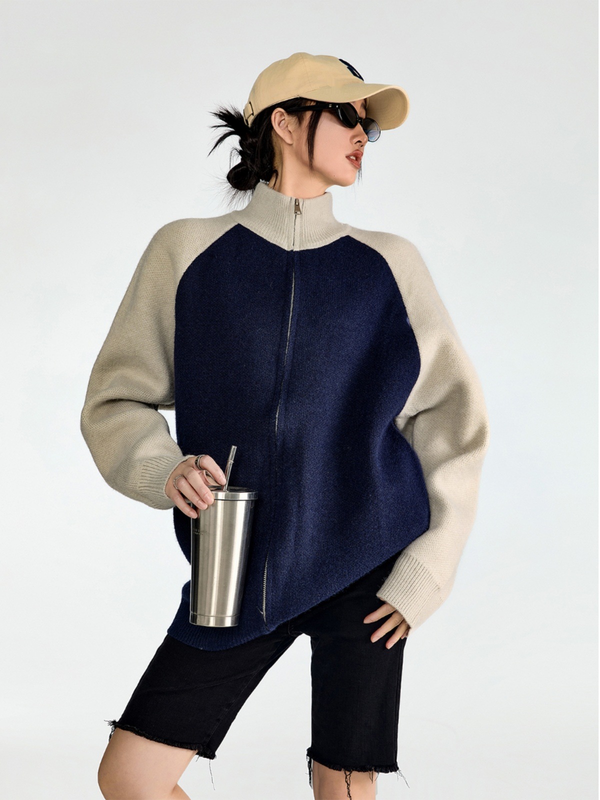 2025 春夏 韓国 かわいい レディースニットバイカラーハイネックスタンドネックアウター羽織りスポーティー長袖配色コーデトップススポーツサイズサイドカジュアルシルエットファッション系フル丈トラック 2025 春夏 韓国 かわいい レディースニットバイカラーハイネックスタンドネックアウター羽織りスポーティー長袖配色コーデトップススポーツサイズサイドカジュアルシルエットファッション系フル丈トラック