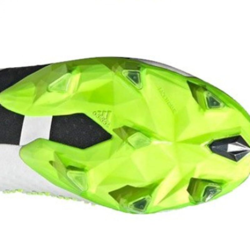 アディダスプレデターアキュラシー+ FG GZ2604 サッカーシューズ