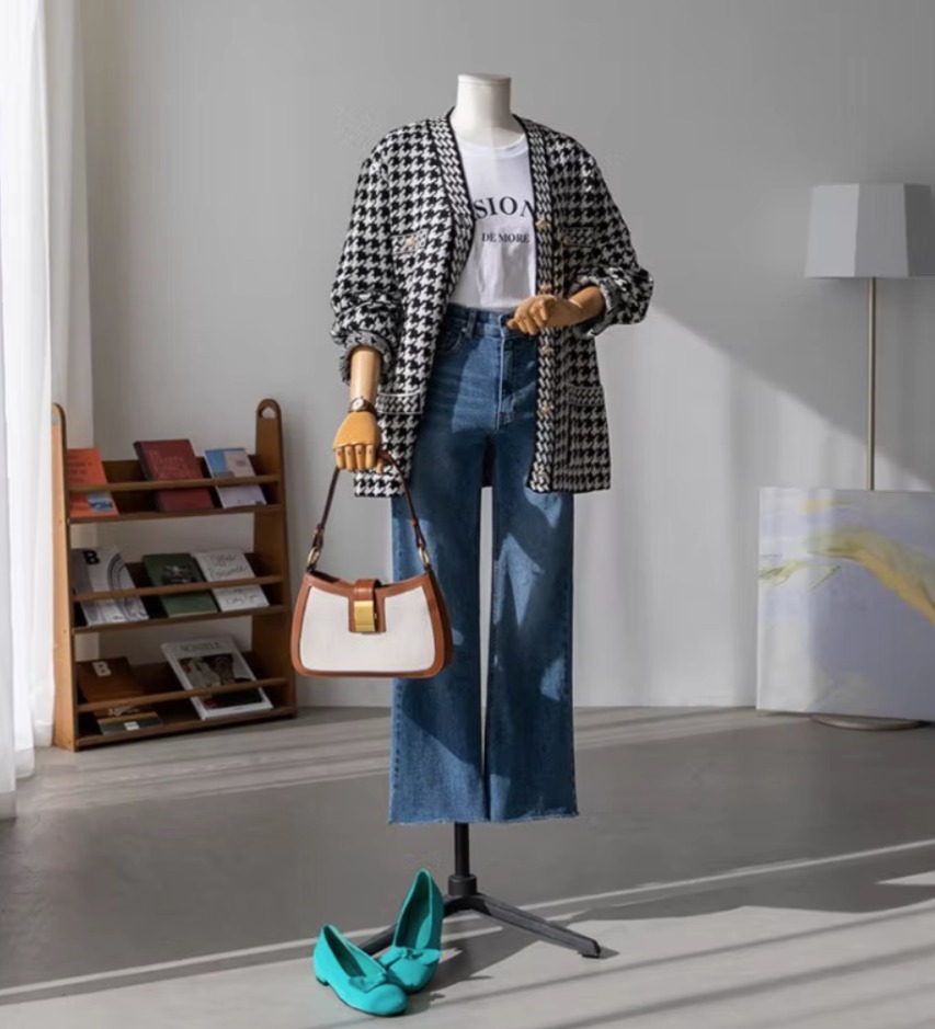ボトムス パンツ Gパン ズボン ストレートパンツ デニムパンツ レギュラー丈 ストレート ファスナー ポケット デニム 大人可愛い きれいめ シンプル カジュアル おしゃれ お洒落 かっこいい