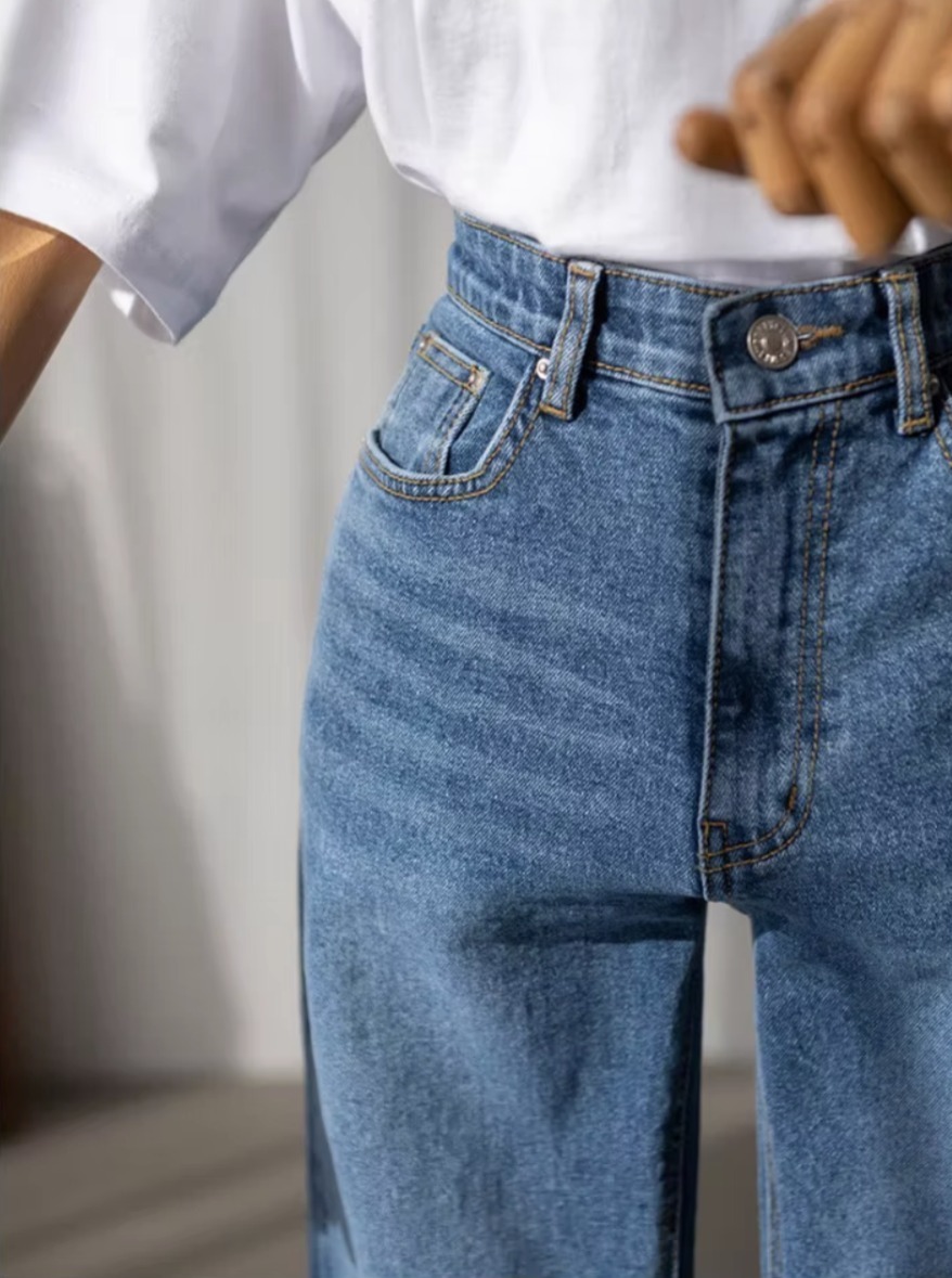 ボトムス パンツ Gパン ズボン ストレートパンツ デニムパンツ レギュラー丈 ストレート ファスナー ポケット デニム 大人可愛い きれいめ シンプル カジュアル おしゃれ お洒落 かっこいい