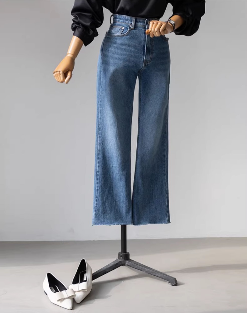 ボトムス パンツ Gパン ズボン ストレートパンツ デニムパンツ レギュラー丈 ストレート ファスナー ポケット デニム 大人可愛い きれいめ シンプル カジュアル おしゃれ お洒落 かっこいい