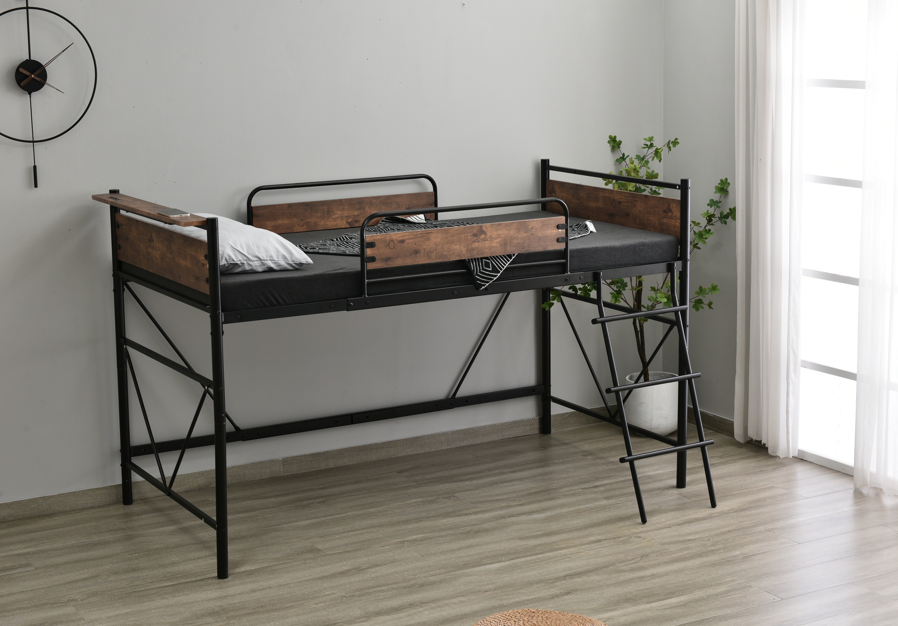 ロフトベッド パイプベッド シングル 耐荷重150kg 高さ125cm システムベッド ロータイプ ミドルタイプ 収納 北欧風 大人 一人暮らし ハンガーポール4本付属 送料無料 スチール 耐震 ベ