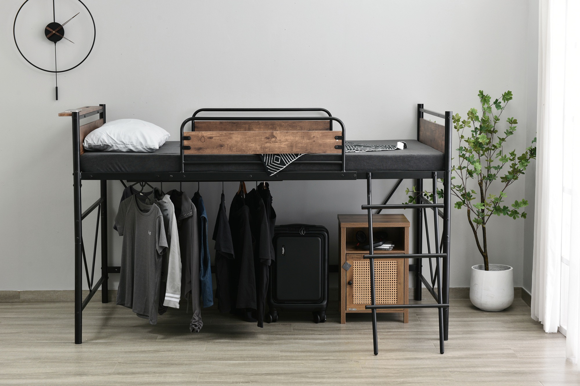 ロフトベッド パイプベッド シングル 耐荷重150kg 高さ125cm システムベッド ロータイプ ミドルタイプ 収納 北欧風 大人 一人暮らし ハンガーポール4本付属 送料無料 スチール 耐震 ベ