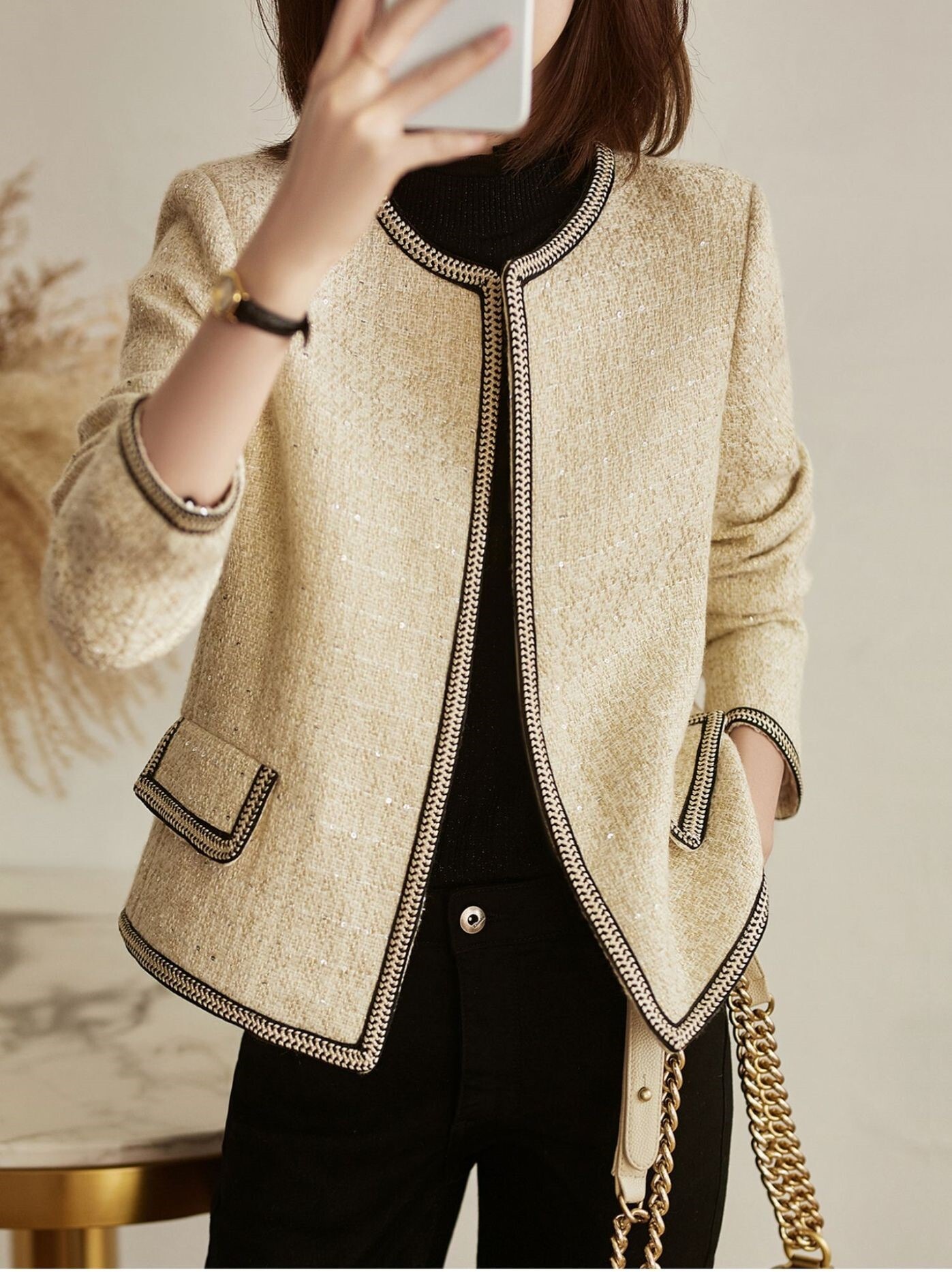 トップス アウター ジャケット 上着 ミディアム丈 袖あり 長袖 ラウンドネック 襟なし ノーカラー ストレート 前開き ポリエステル ウール ツイード かわいい 大人可愛い きれいめ シンプル