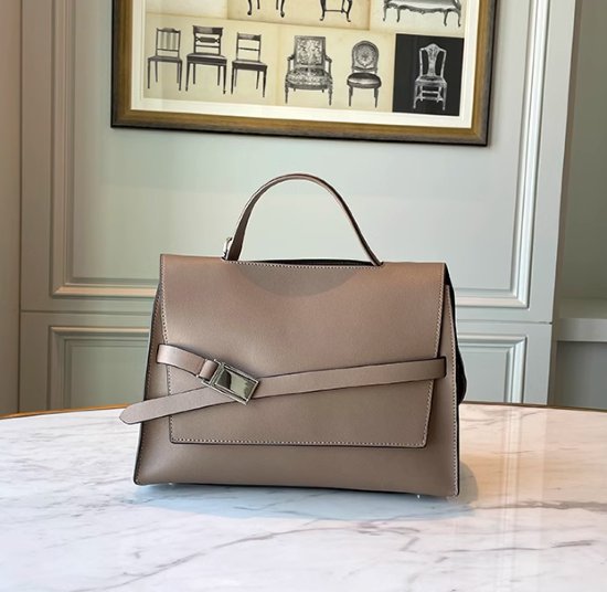 ハンドバッグ レディース バッグ 鞄 かばん ショルダーバッグ 肩掛けバッグ 斜め掛けバッグ きれいめ エレガント 通勤 オフィス OL 牛革 レザー 上品 カジュアル お出かけ おしゃれ 無地 女性