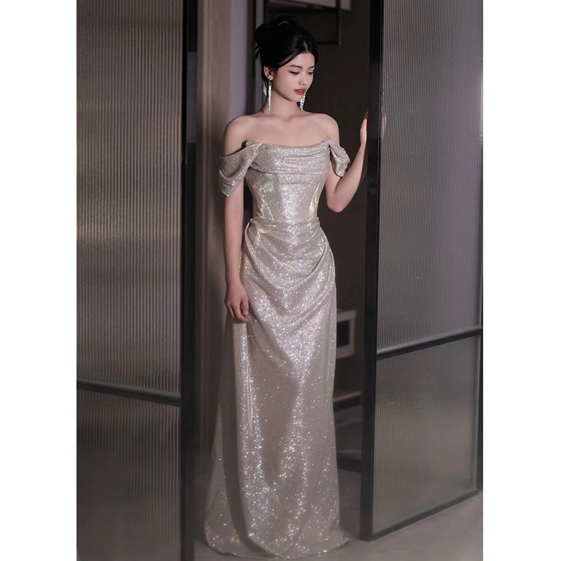 2024 ドレス ワンショルダーイブニングドレス新しいスタイルシルバー気質ハイエンド光沢のあるトーストウェア花嫁宴会ホスト女性 2024 ドレス ワンショルダーイブニングドレス新しいスタイルシルバー気質ハイエンド光沢のあるトーストウェア花嫁宴会ホスト女性