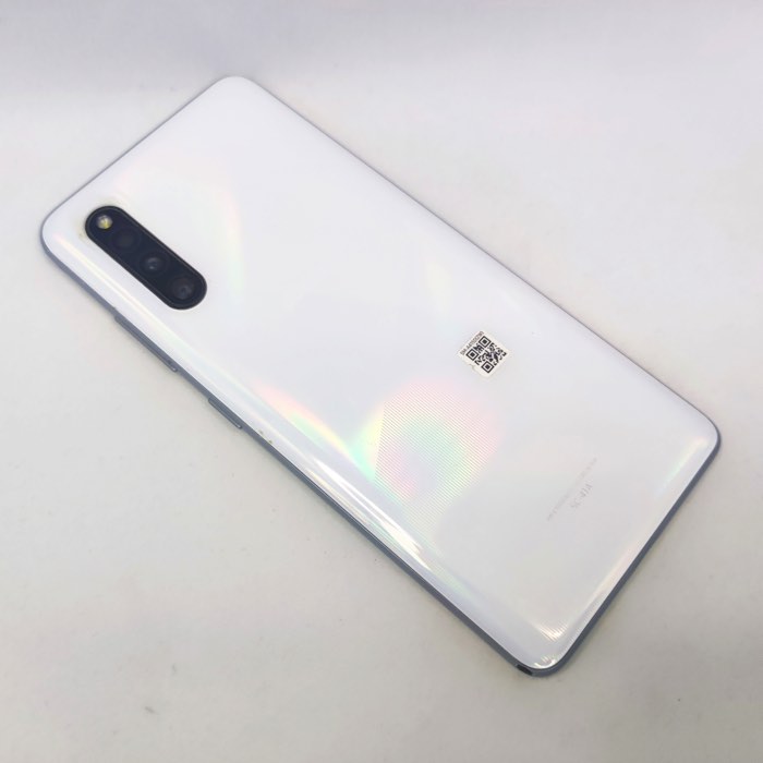 Galaxy A41 SC-41A ホワイト 64GB 有機EL アウトレット 特典付 docomo