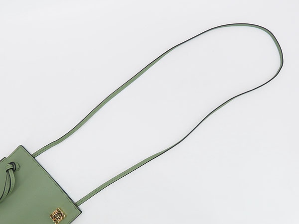 新品同様ロエベダイスポケットショルダーポーチ斜め掛けショルダーバッグポシェットフォンケースフォンポーチローズマリー