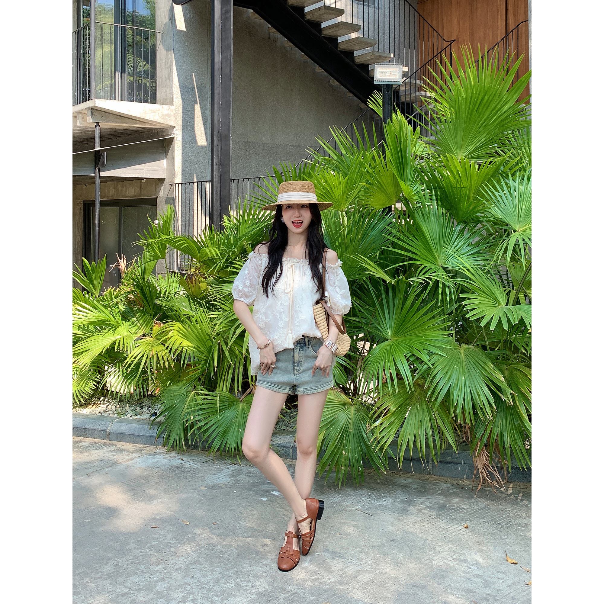 マルバンテンセルレース刺繍半袖シャツレディースルーズオフショルダーシフォンシャツショルダーシャツデリケートシャツ マルバンテンセルレース刺繍半袖シャツレディースルーズオフショルダーシフォンシャツショルダーシャツデリケートシャツ