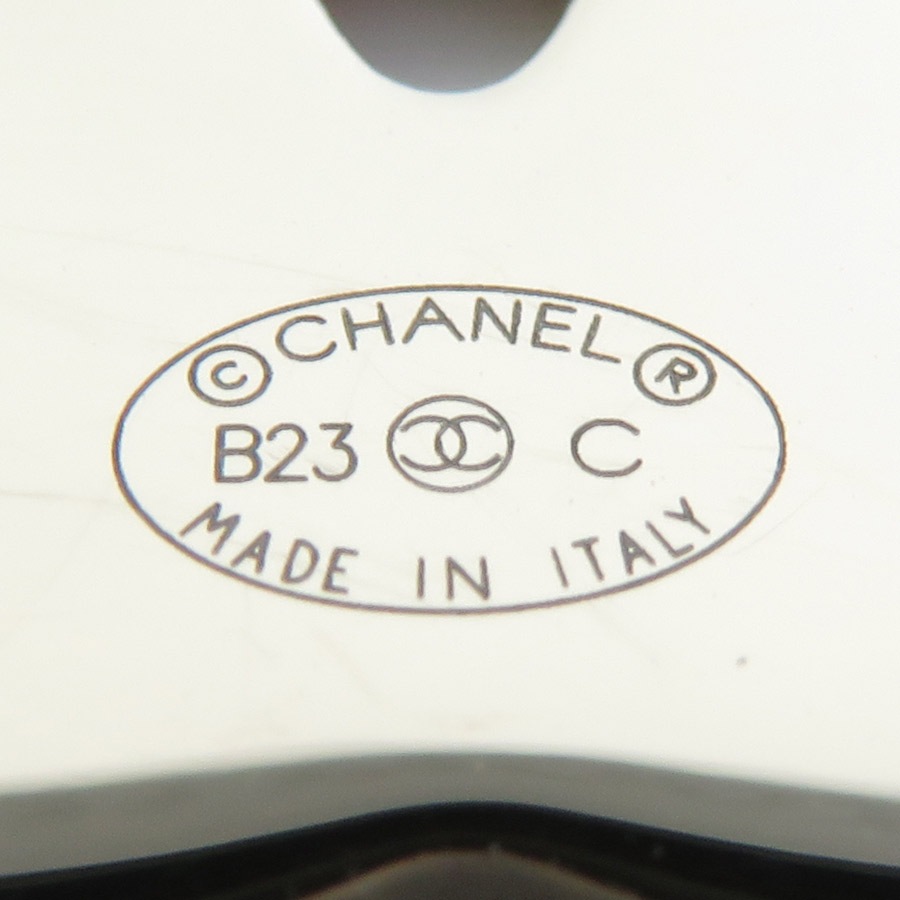 シャネル CHANEL ブローチ ココマーク メタル/レジン ゴールド/ブラック/ピンク レディース e60643i シャネル CHANEL ブローチ ココマーク メタル/レジン ゴールド/ブラック/ピンク レディース e60643i