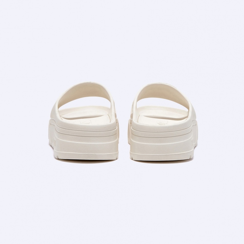 PUMAメイズスタックインジェクションウーマンズアイボリー/ 38945405 PUMAメイズスタックインジェクションウーマンズアイボリー/ 38945405