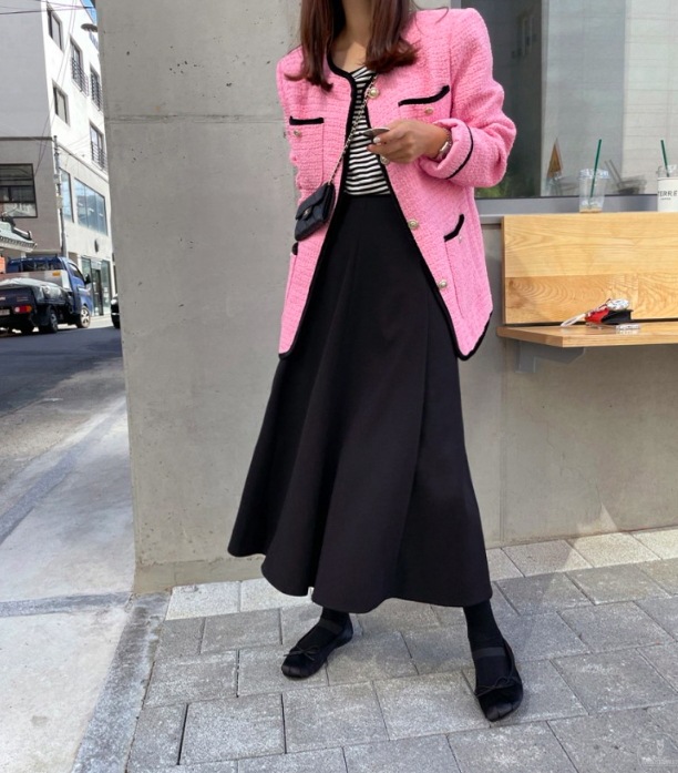 ロンT トップス カットソー トップス ミディアム丈 ミドル丈 レギュラー丈 袖あり 長袖 ラウンドネック ボートネック 襟なし セミフレア ストレート スマート 裾イン 薄手 大人可愛い シンプル