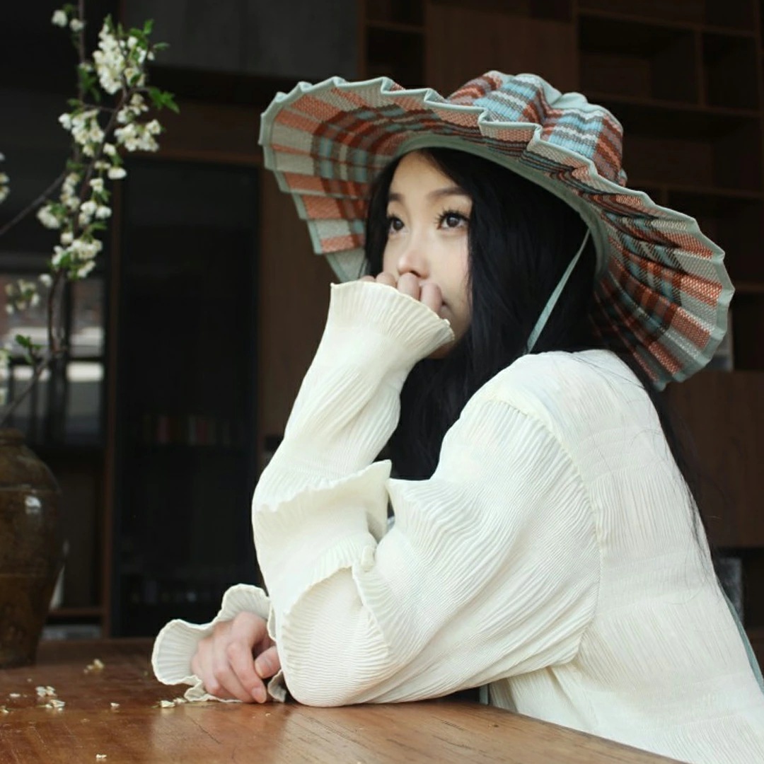 uvカット 帽子 つば広 遮光遮熱 小顔効果 ハット 折りたたみ 麦わら帽子 レディース ストローハット あご紐 大人 深め おしゃれ アウトドア 旅行 ドライブ 海 ビーチ 春 夏 秋 プレゼント