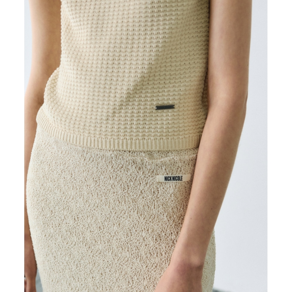 ニック&ニコールワッフルニットノースリーブ_ライトベージュ ニック&ニコールワッフルニットノースリーブ_ライトベージュ