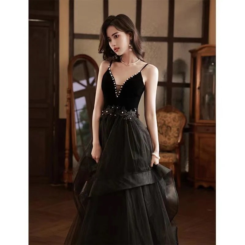 黒のホルタードレス 2025新しい宴会ドレス 年次総会気質ハイエンドの光豪華なドレス ドレスのバットミツバシニアセンス パーティードレス キャバドレス ウェディングドレス