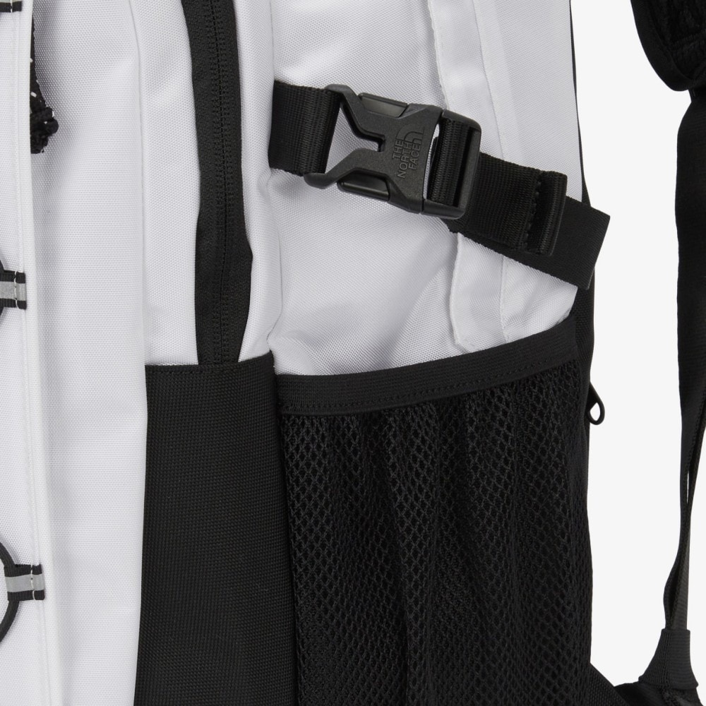 ノースフェイス リュック THE NORTH FACE レディース メンズ BEAVERTON BACKPACK 韓国限定 バックパック バッグ リュックサック デイパック A4収納 通勤通学