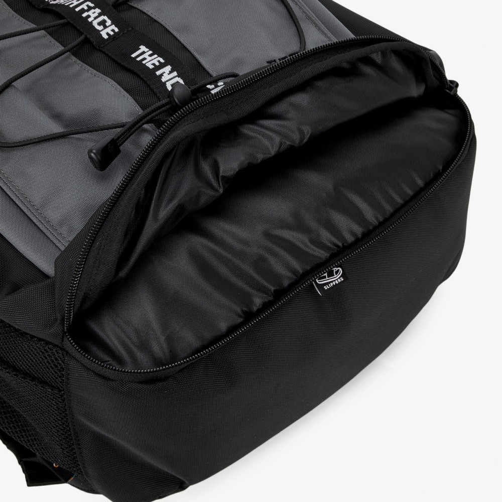 ノースフェイス リュック THE NORTH FACE レディース メンズ BEAVERTON BACKPACK 韓国限定 バックパック バッグ リュックサック デイパック A4収納 通勤通学