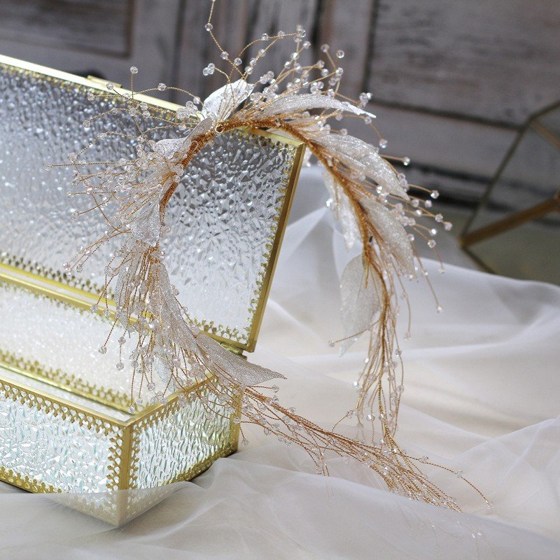 花嫁 ティアラ 結婚式 髪飾り 王冠 プリンセスティアラ ラインストーン ティアラ 結婚式 披露宴 花嫁 ティアラ 結婚式 髪飾り 王冠 プリンセスティアラ ラインストーン ティアラ 結婚式 披露宴