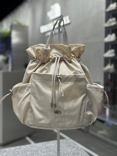 Qoo10] ザノースフェイス NN2PR61 NN2PR11K NN2 : バッグ・雑貨