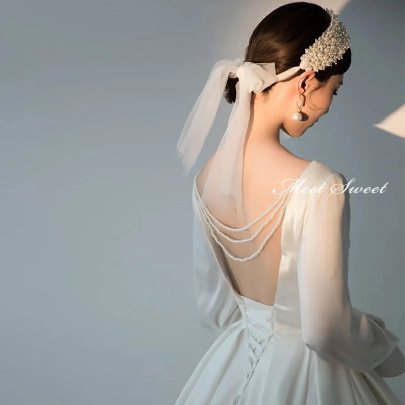 ウェディングドレス 二次会ドレス 結婚式 ブライダルドレス サテン 長袖 ロングスリーブ Vネック 背中開き ロング丈 ロングドレス 前撮り 海外挙式 花嫁ドレス ウエディングドレス 韓国風 プリンセ ウェディングドレス 二次会ドレス 結婚式 ブライダルドレス サテン 長袖 ロングスリーブ Vネック 背中開き ロング丈 ロングドレス 前撮り 海外挙式 花嫁ドレス ウエディングドレス 韓国風 プリンセ