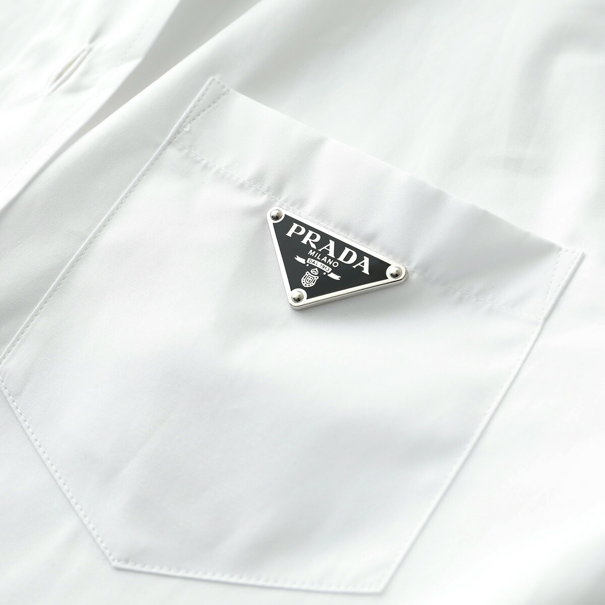 PRADA プラダ ポプリン シャツ P419G 1XV2 レディース コットン 半袖 胸ポケット トライアングルロゴ F0009/BIANCO PRADA プラダ ポプリン シャツ P419G 1XV2 レディース コットン 半袖 胸ポケット トライアングルロゴ F0009/BIANCO
