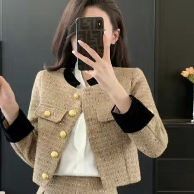 ハイエンドのカスタマイズ-Xiaoxiangfeng ファッションスーツ女性の秋冬服 2024 小さな人々のための新しいスタイルセレブのためのツーピースドレスの完全なセット