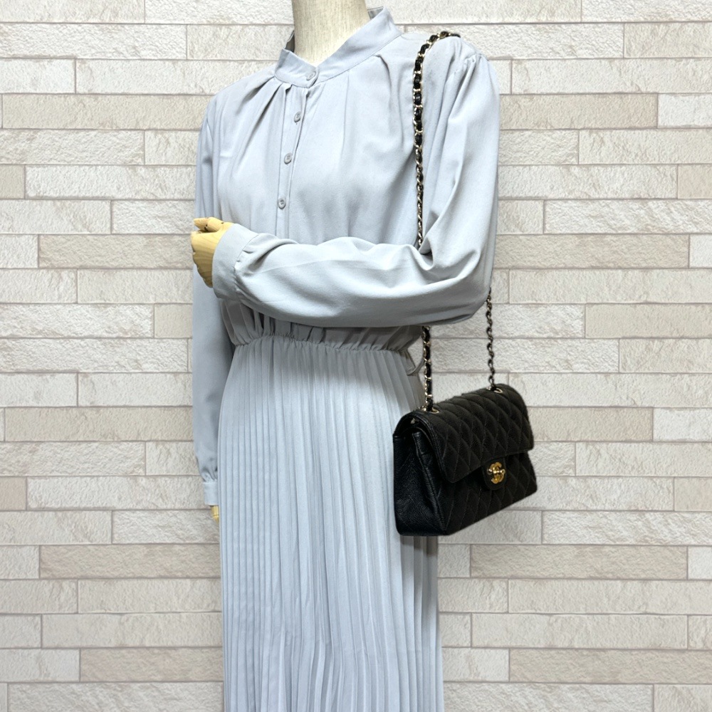 シャネル マトラッセ ショルダーバッグ キャビアスキン A01113 ブラック CHANEL 中古 美品 シャネル マトラッセ ショルダーバッグ キャビアスキン A01113 ブラック CHANEL 中古 美品