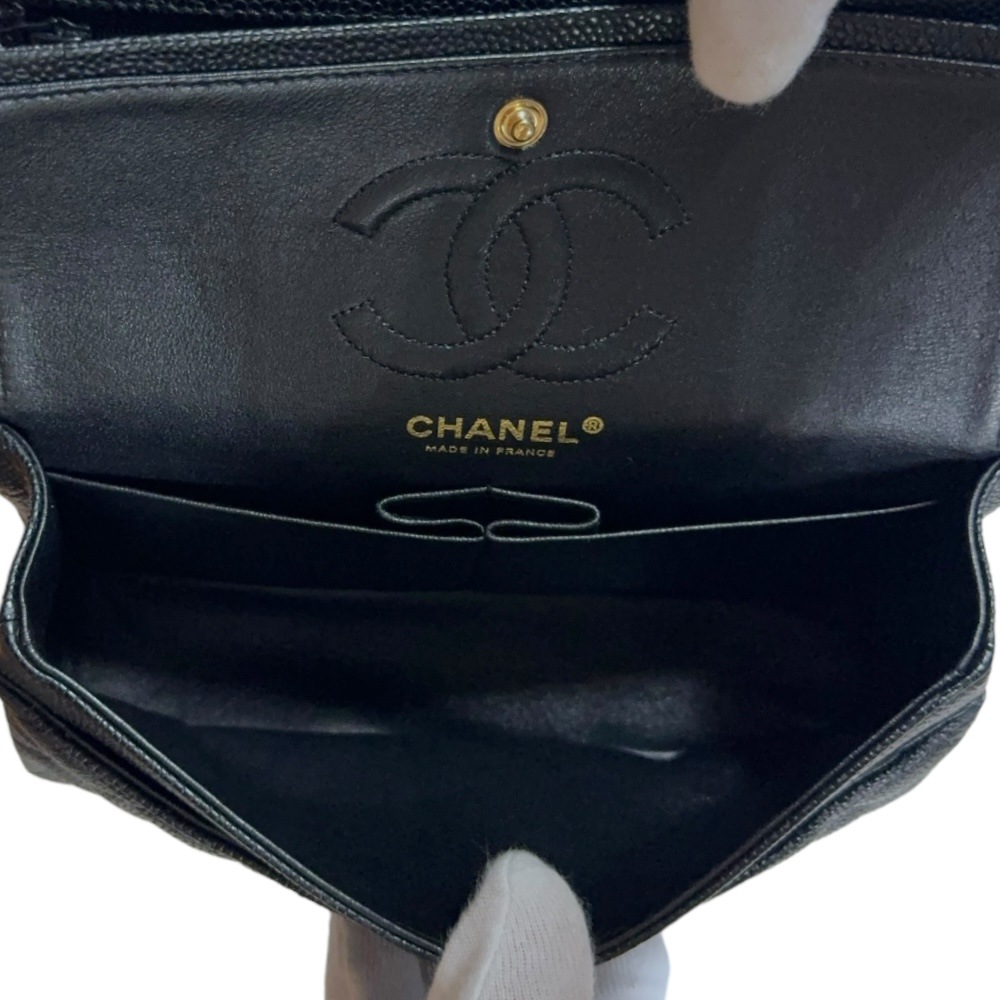 シャネル マトラッセ ショルダーバッグ キャビアスキン A01113 ブラック CHANEL 中古 美品 シャネル マトラッセ ショルダーバッグ キャビアスキン A01113 ブラック CHANEL 中古 美品