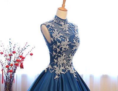 ウェディングドレス カラードレス ブルー グリーン ハイネック ノースリーブ サテン 刺繍 Aライン 編み上げ オーダーメイド ロングドレス 演奏会 発表会 舞台衣装 花嫁 ステージ衣装 声楽 合唱